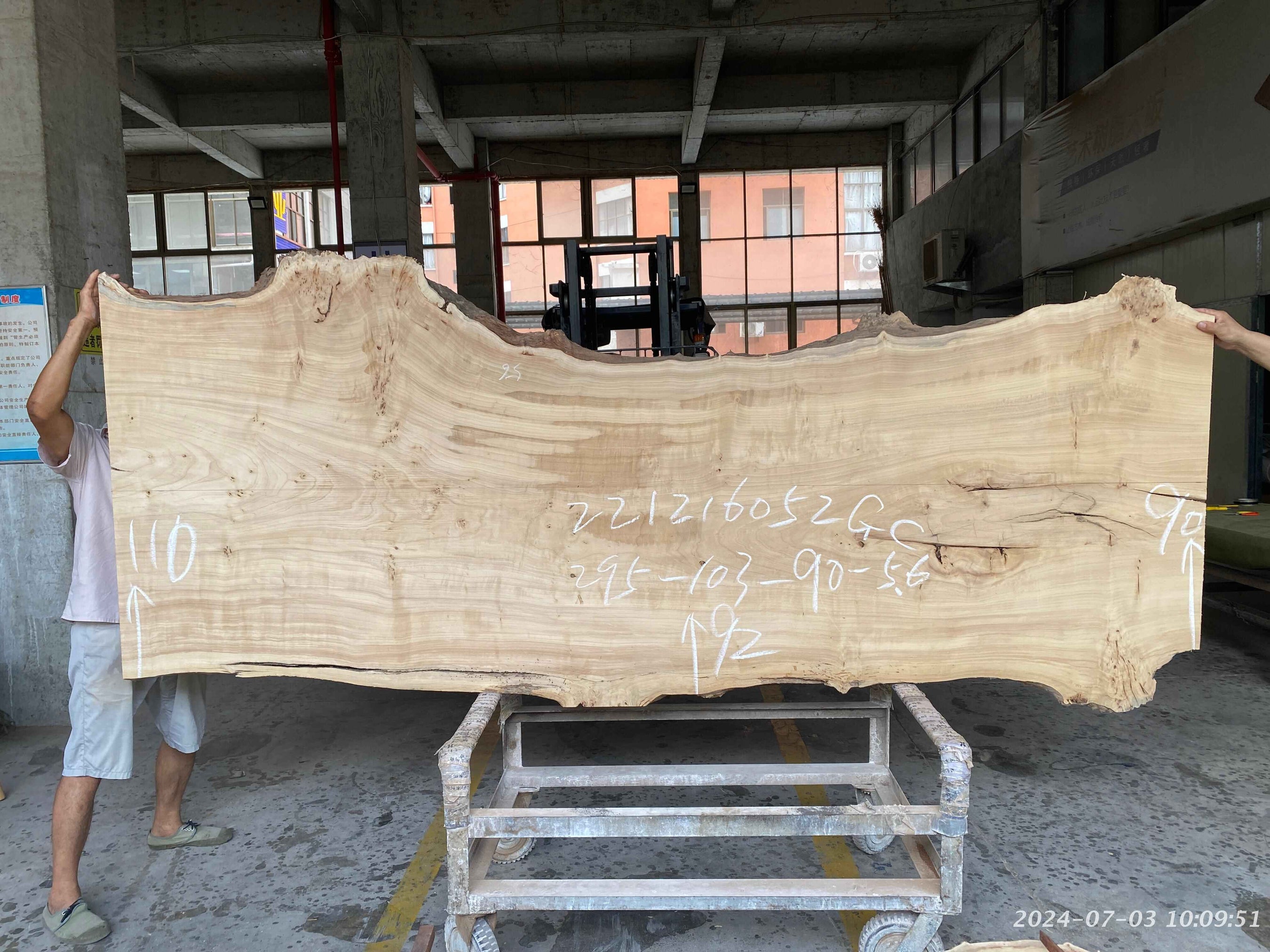 Gallery Worldcustomtable