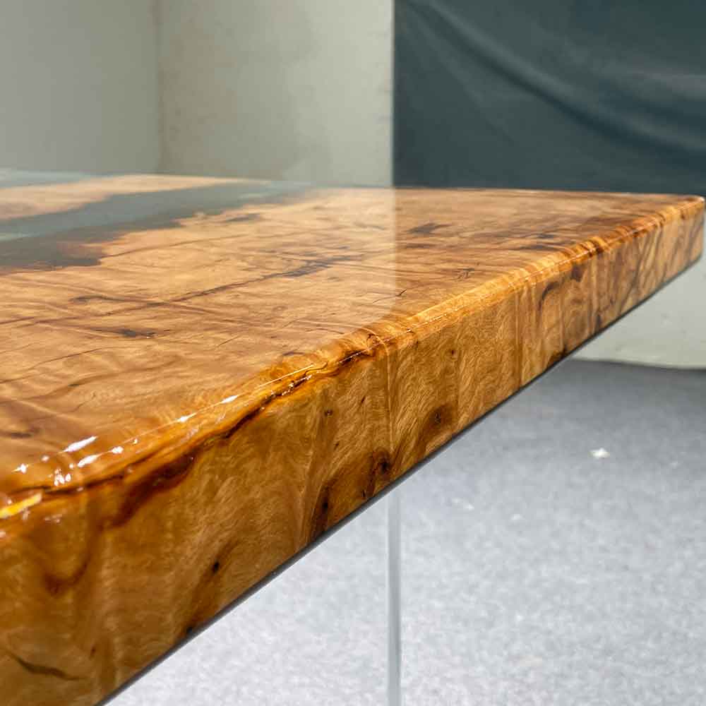 Brenda’s Lakeside-Themed Dining Table