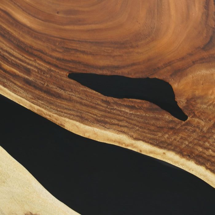 Live edge kitcen island with epoxy resin, perfect for casual dining.