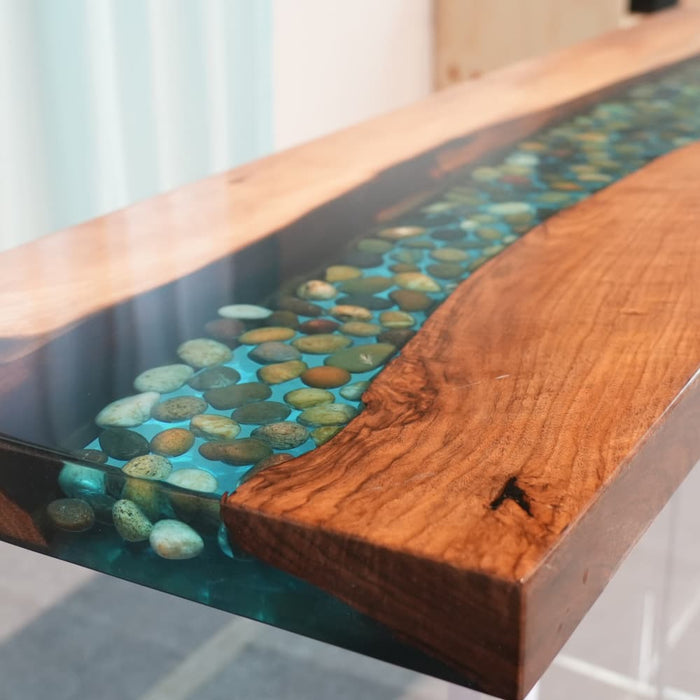Translucent green resin sofa table with handcrafted walnut wood